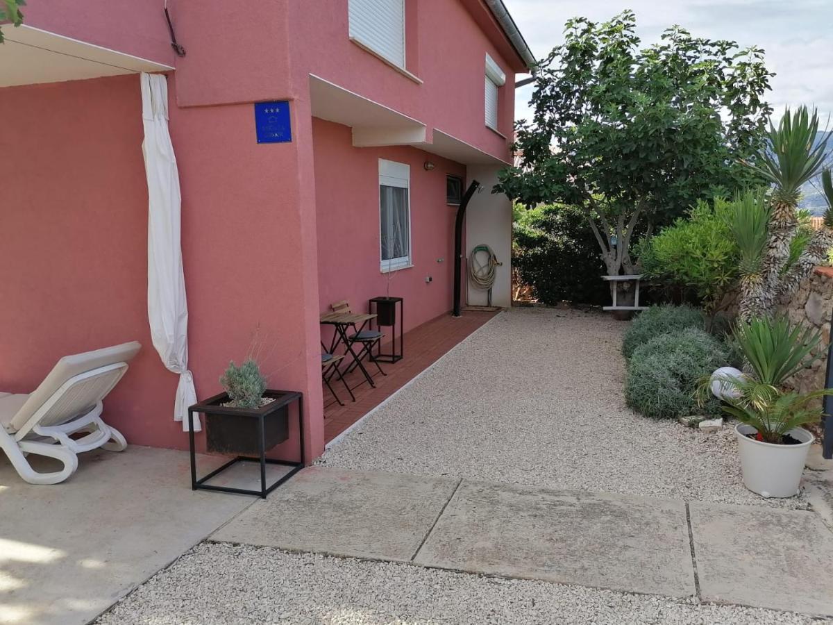 Villa House For Rent Paola Ražanac Exterior foto