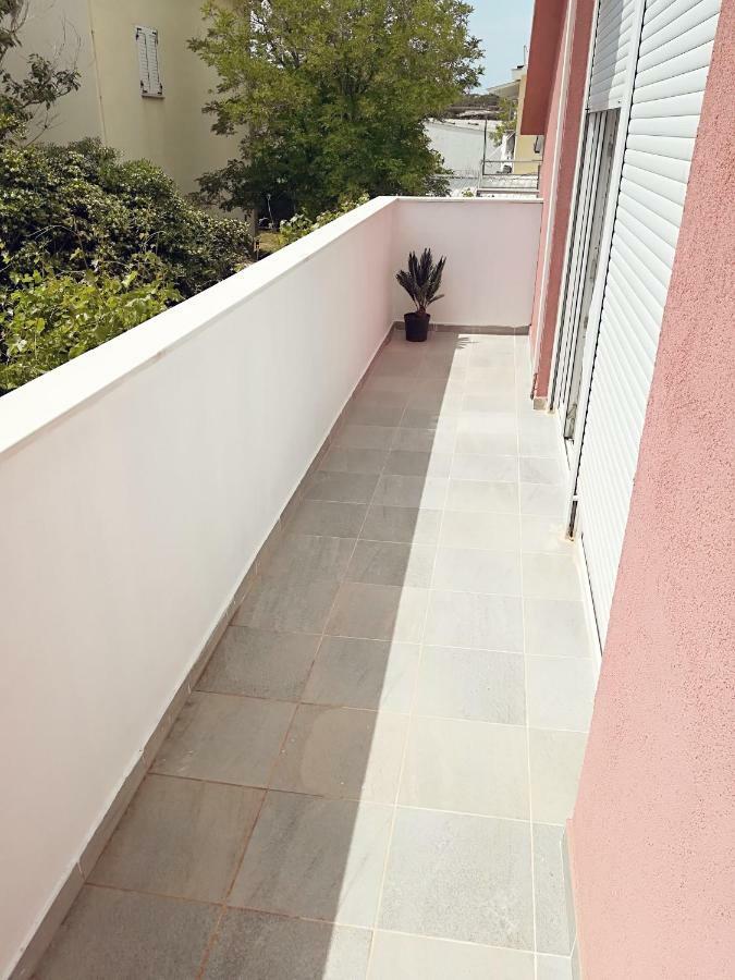 Villa House For Rent Paola Ražanac Exterior foto